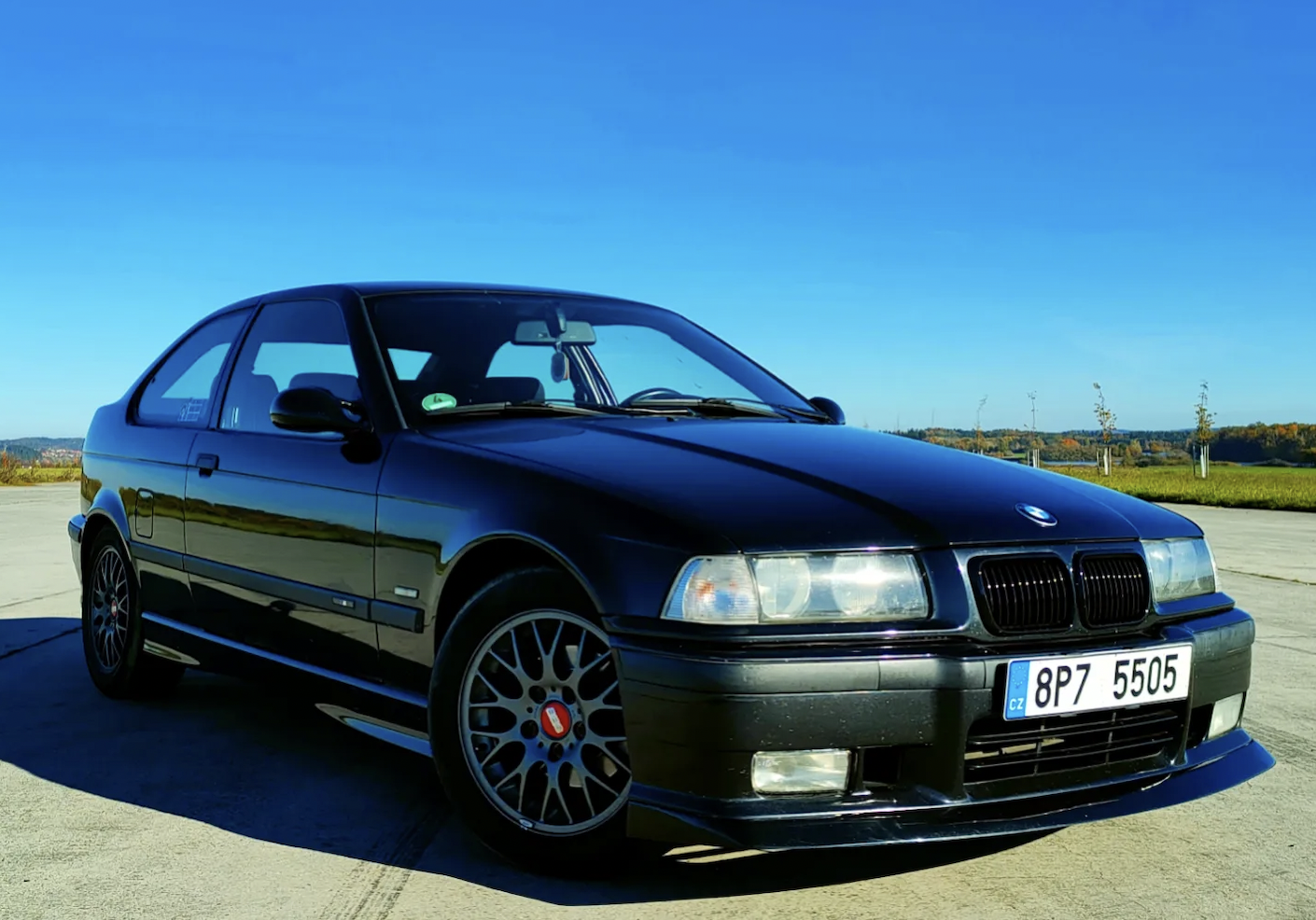 bmw-e36-compact-319i-77kw-od-lukase-1